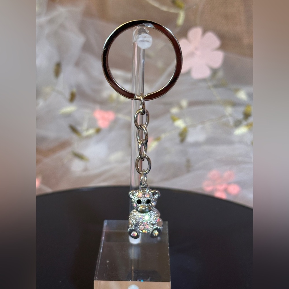 Bear Pearlized Rhinestone Studded Charm/Keychain - Picture 3 of 4